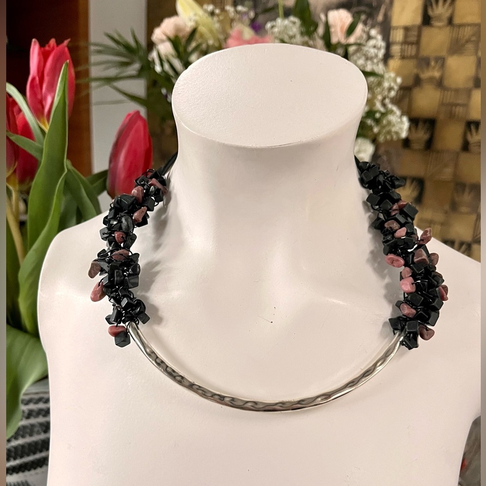 Onyx and rhodonite and silver tube necklace